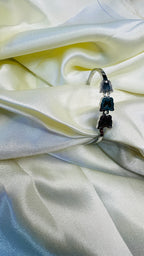 Black Bloom Bracelet