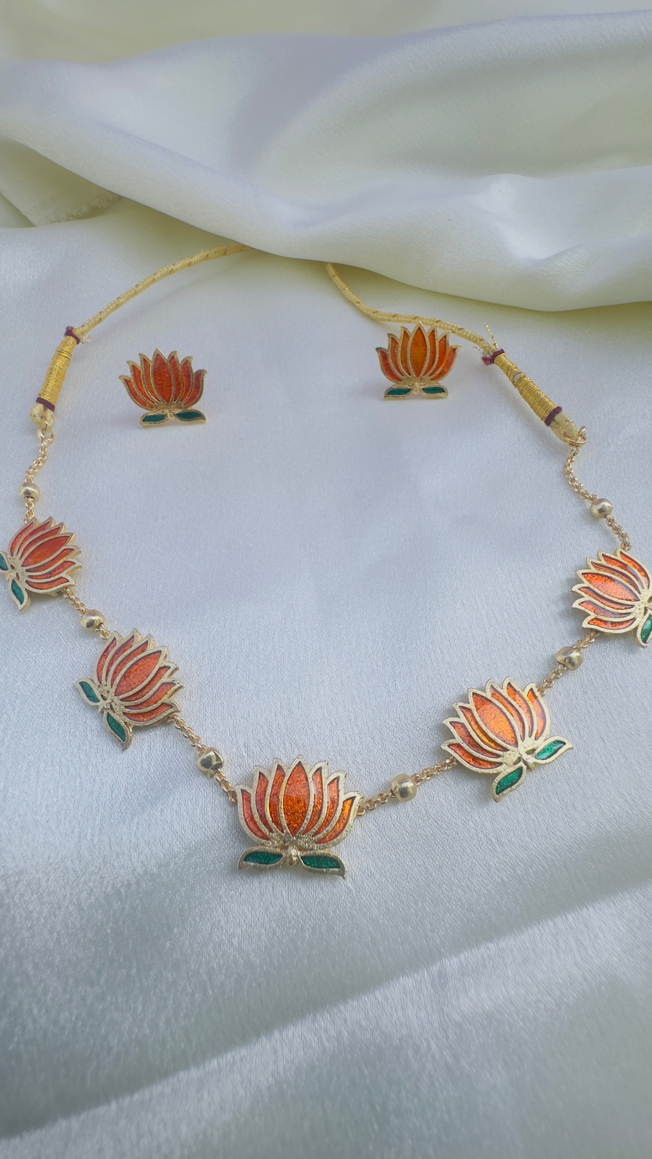 Saffron Lotus  Necklace Set
