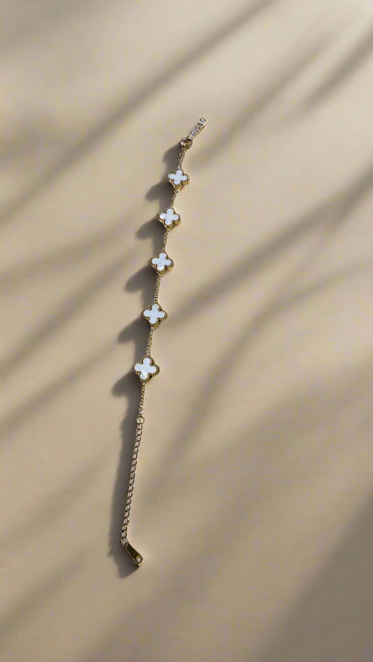 Clover Elegance Bracelet