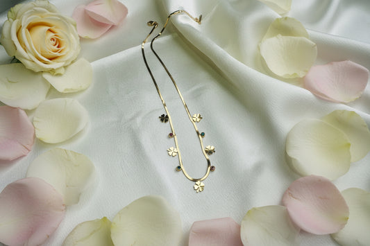Flower charm necklace