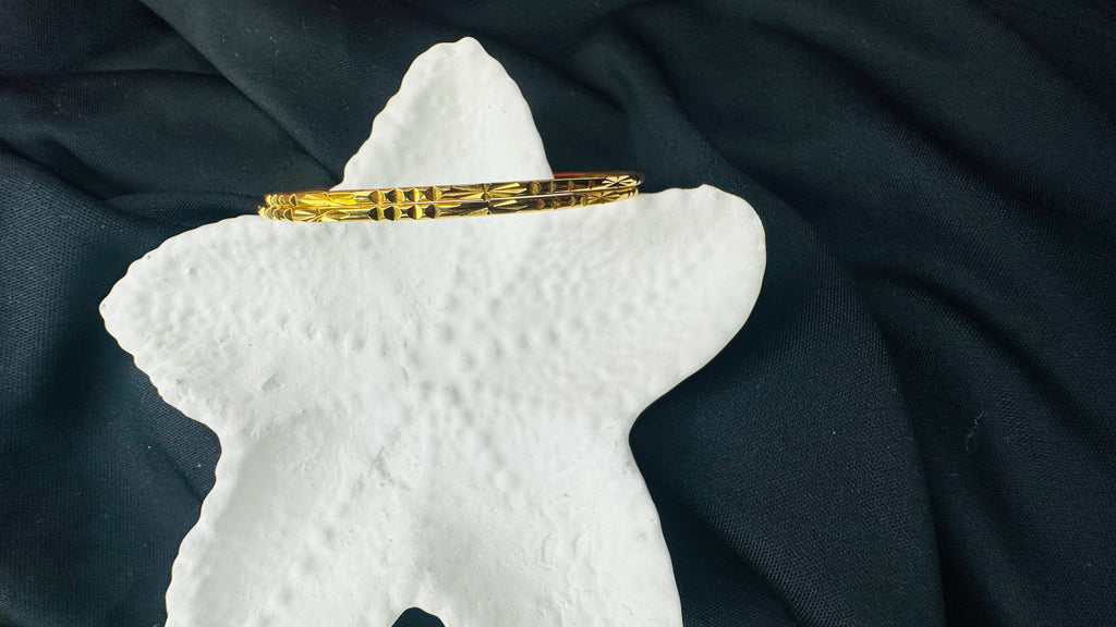 Classic Twin Bangles