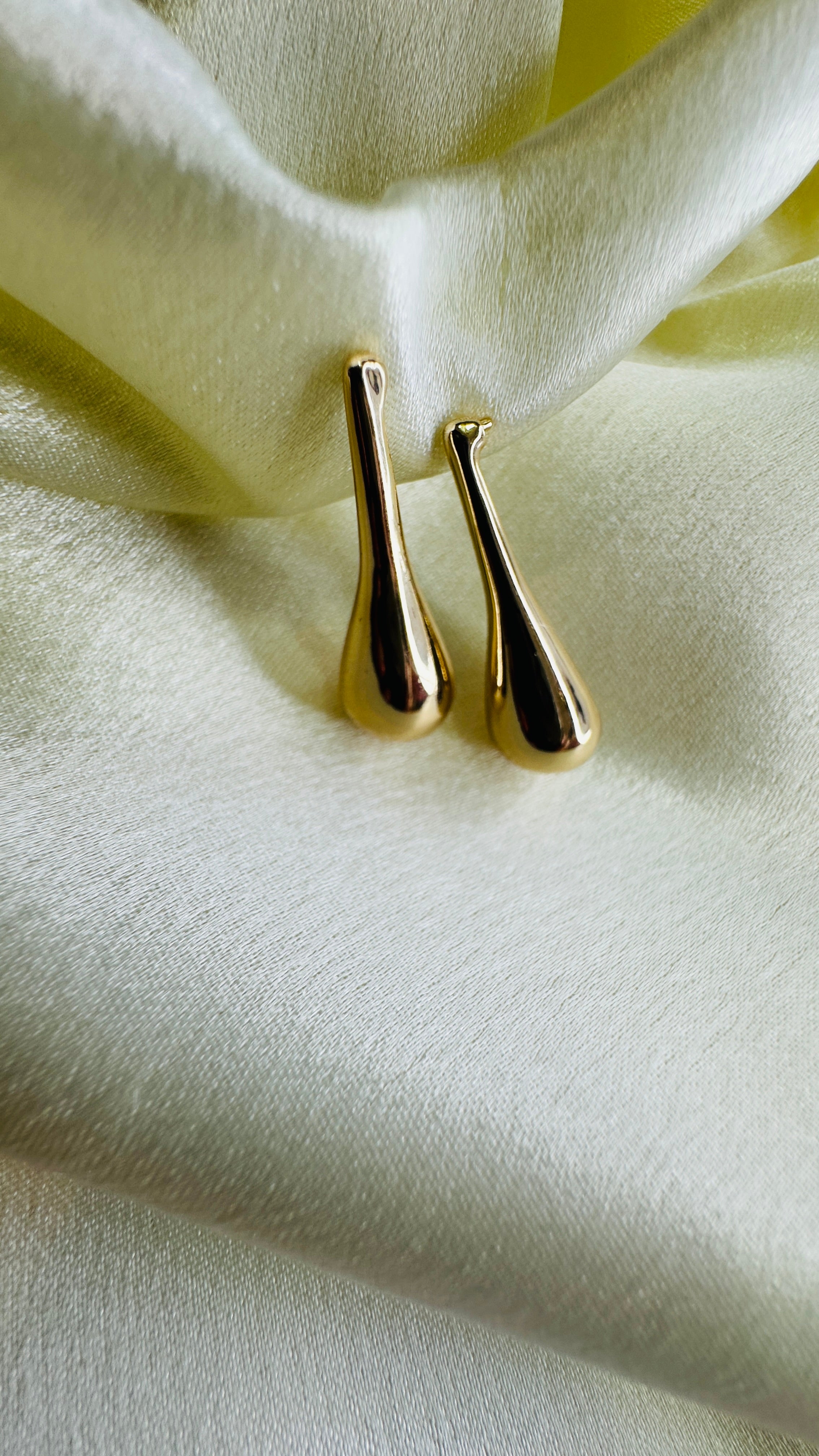 Liquid gold earrings