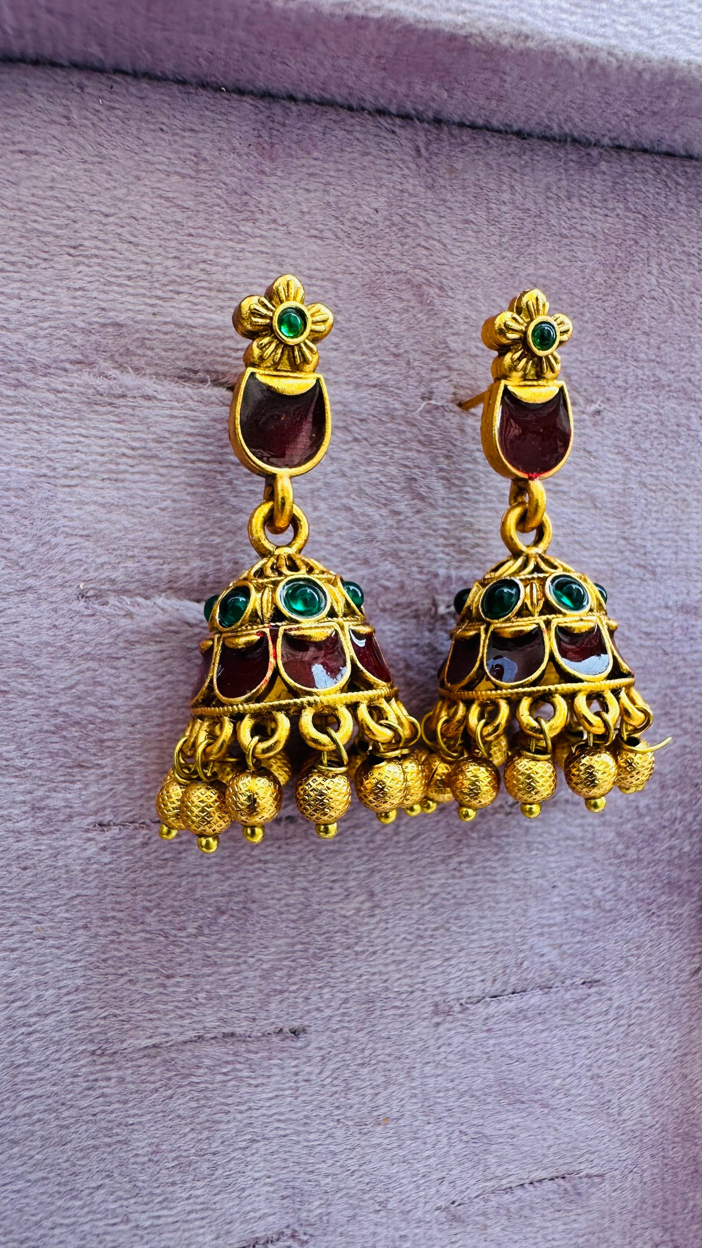 Zeenat-e-Mehfil Jhumka