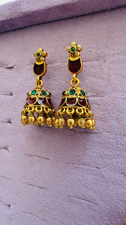 Zeenat-e-Mehfil Jhumka