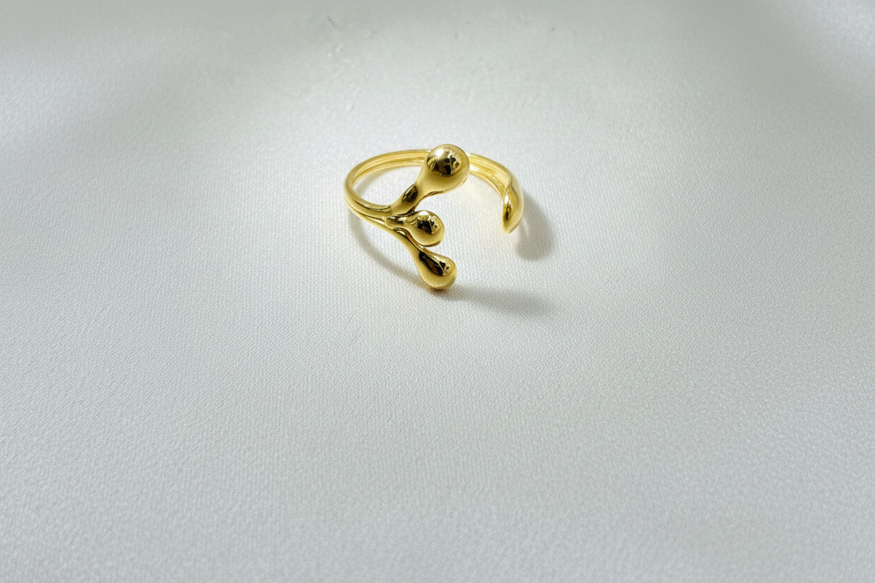 Golden tide ring