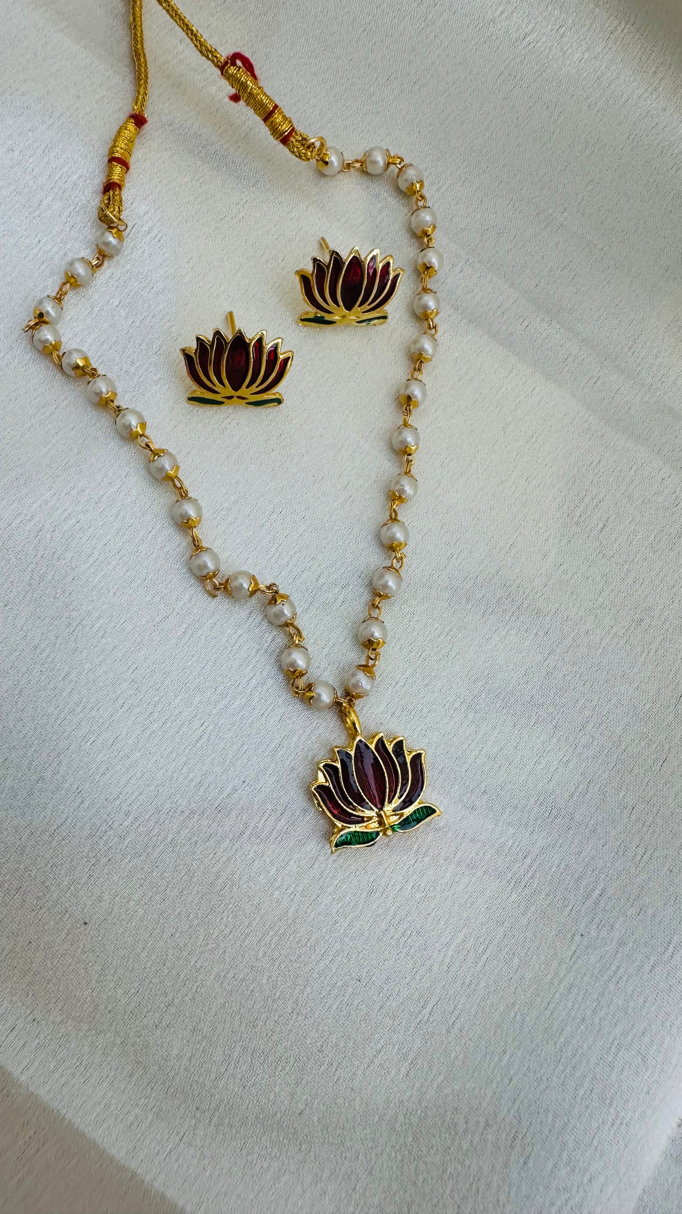 Lotus Pearl Majesty Set