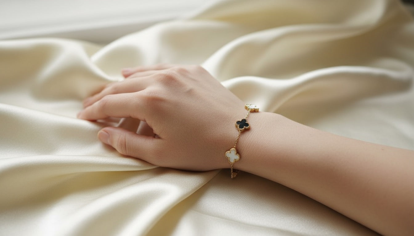 Two colour Clover Bracelet