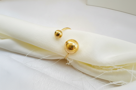 Soft knot ring