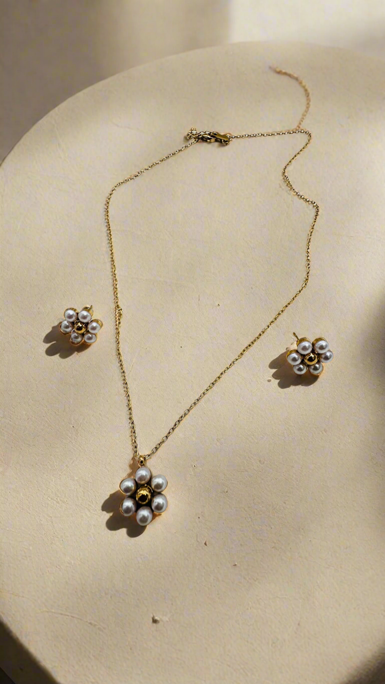 Pearl Flower Jewelry Set