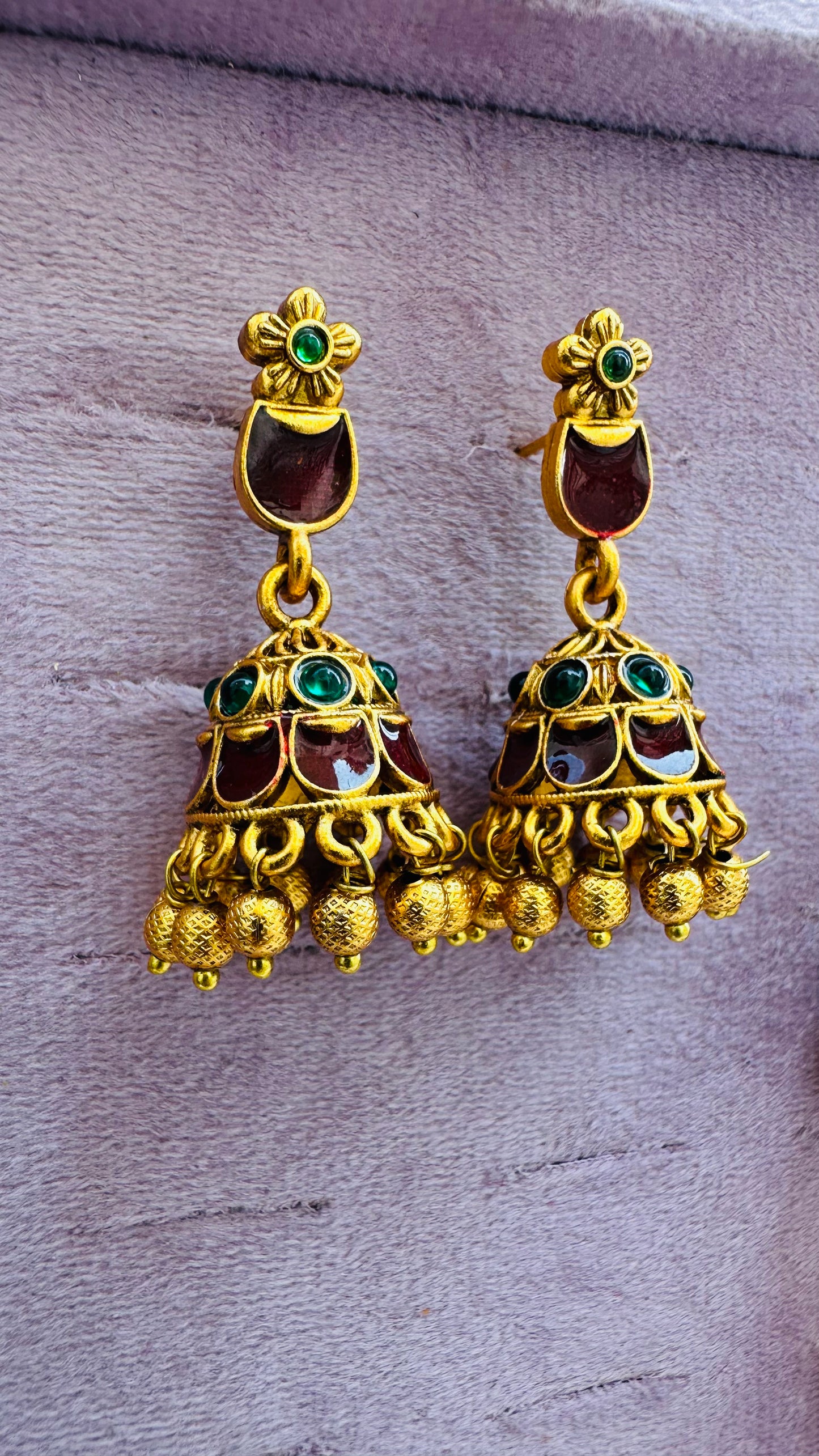 Zeenat-e-Mehfil Jhumka