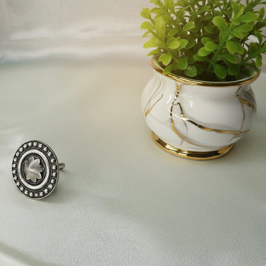 Moonleaf Heritage Ring