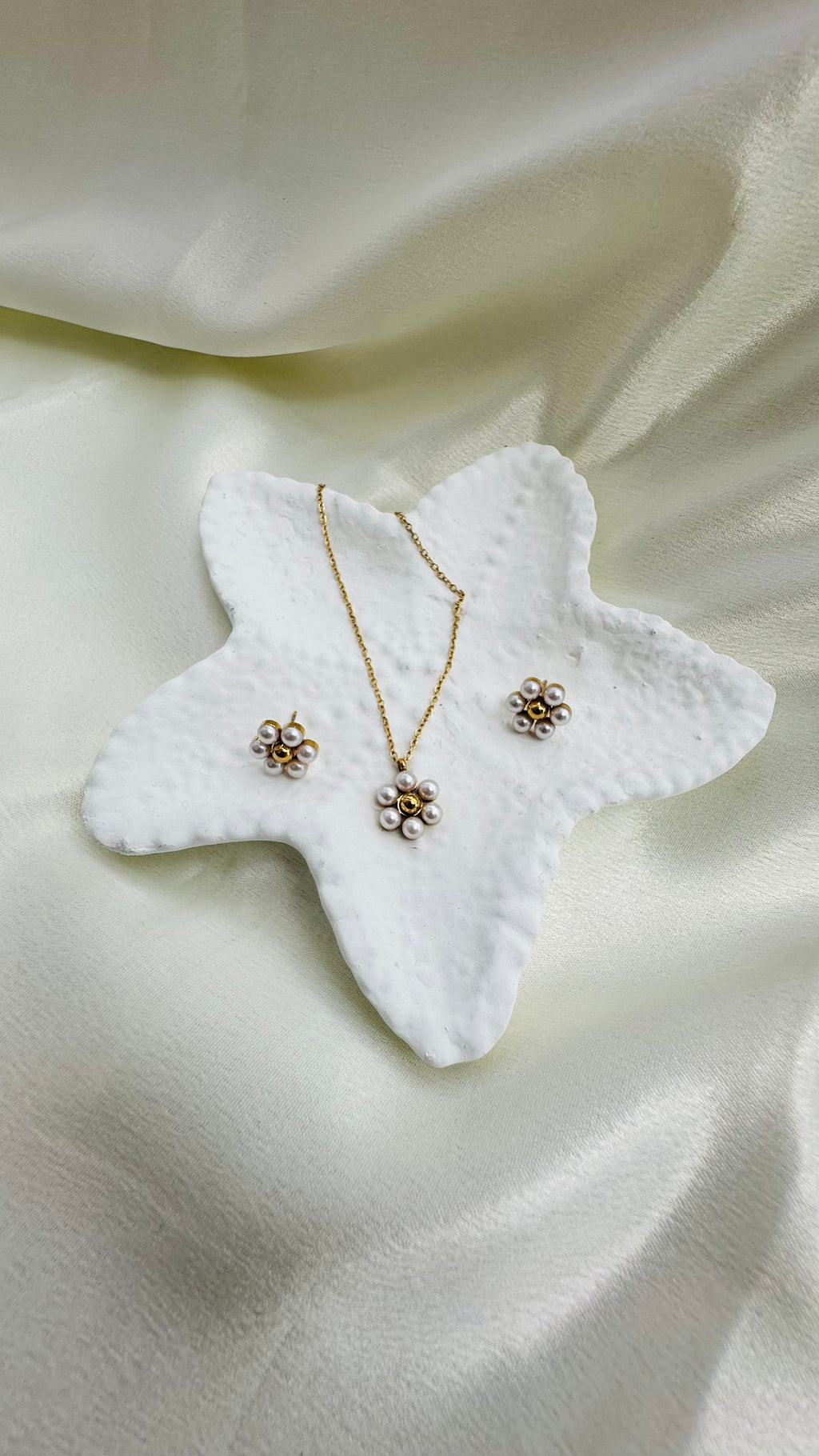 Pearl Flower Jewelry Set