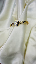 Black elegant bracelet