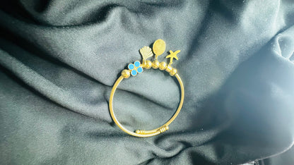 Charm Beach Bangle