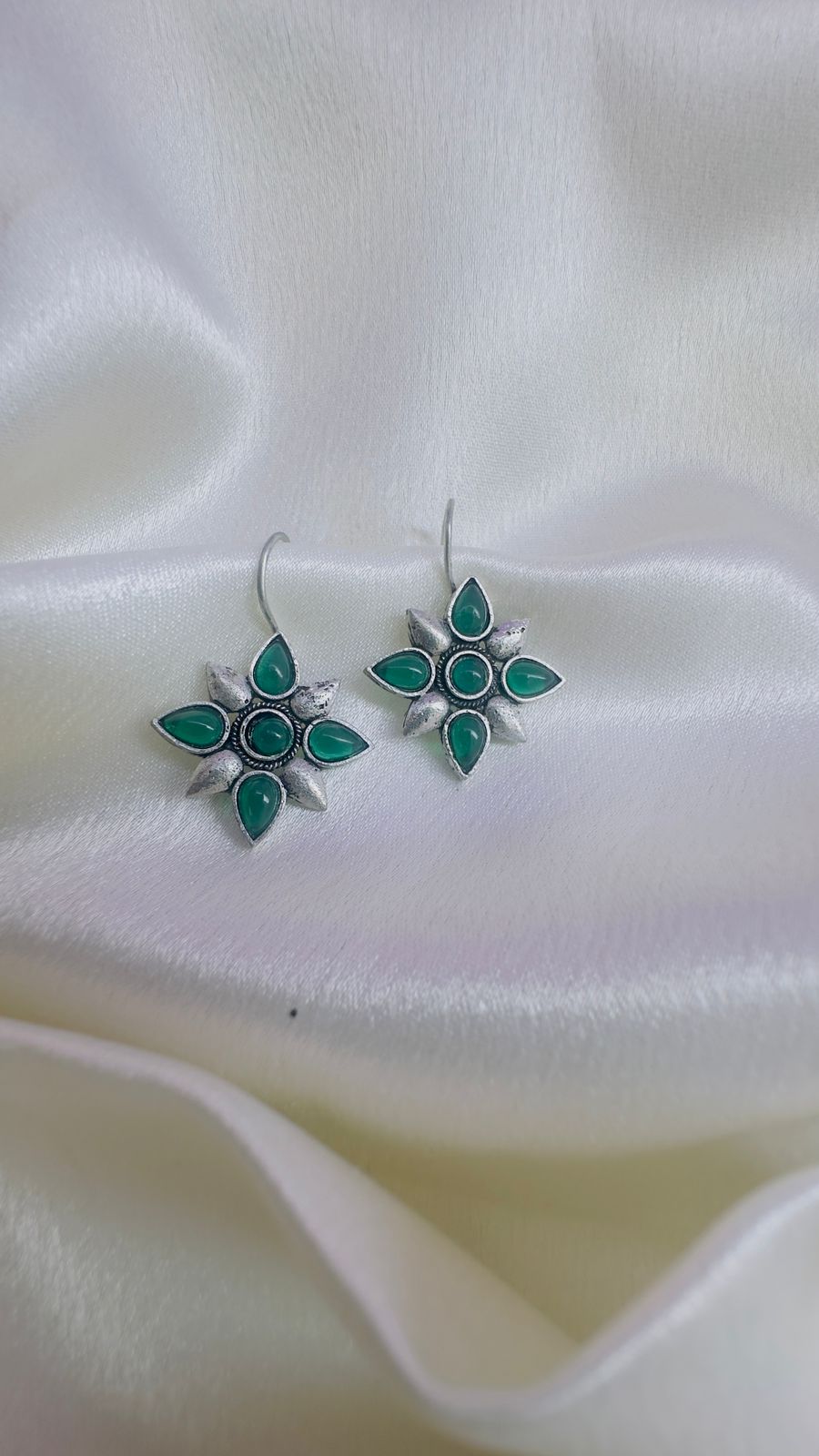 Emerald Radiance Star Earrings
